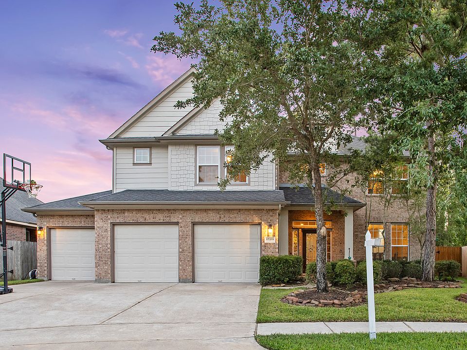 1st image of 17410 Ebeys Landing Ln