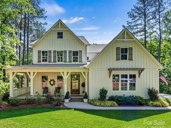 4290 Palm Dr, Denver, NC 28037