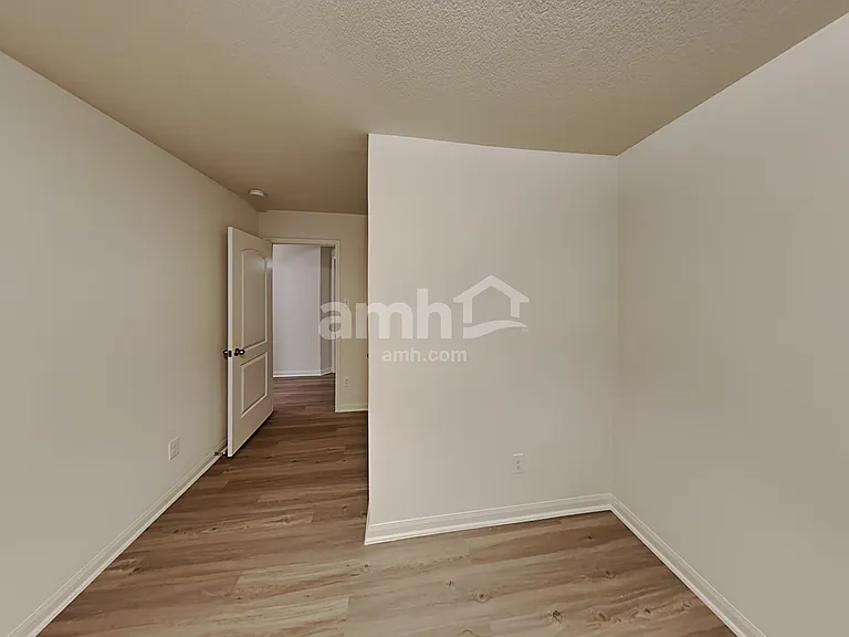 22718 Klingamans Way — Photo 20