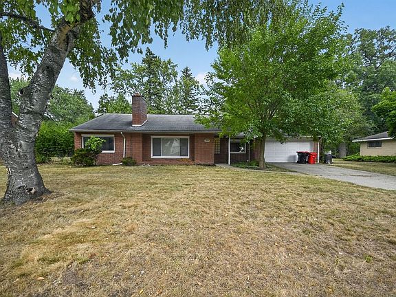 5th image of 20880 Avon Ln