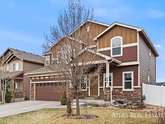 3rd image of 893 Shirttail Peak Ct