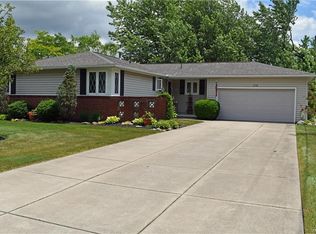 119 Foxpoint W, Williamsville, NY 14221