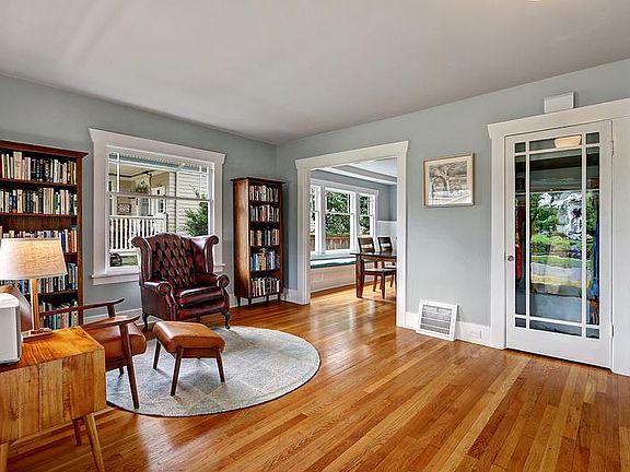 5th image of 1414 N Oakes St