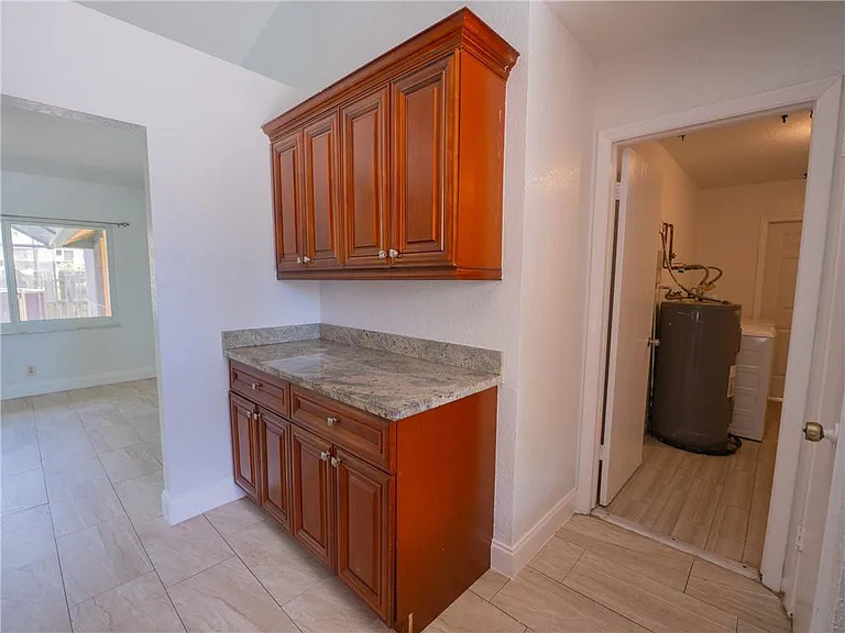 5332 NW 29th Ct — Photo 25