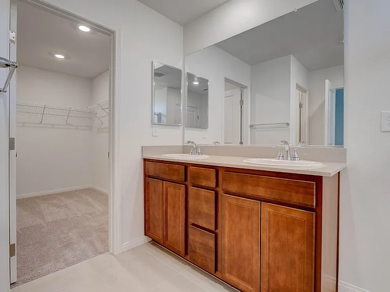 9256 Innot Ave — Photo 20