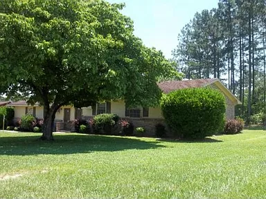 913 Azalea Dr Spring Lake NC | Zillow