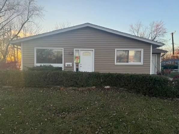 515 Walnut Dr, Streamwood, IL 60107