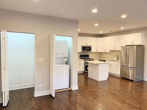 5th image of 3327 W Pierce Ave APT 3