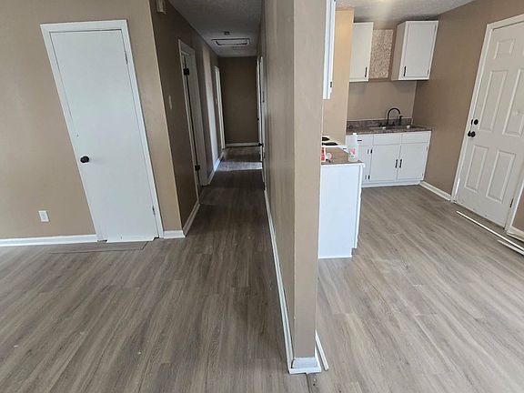 2nd image of 102 Lewis St