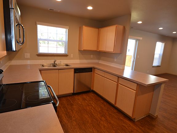 3rd image of 8509 171st Street Ct E