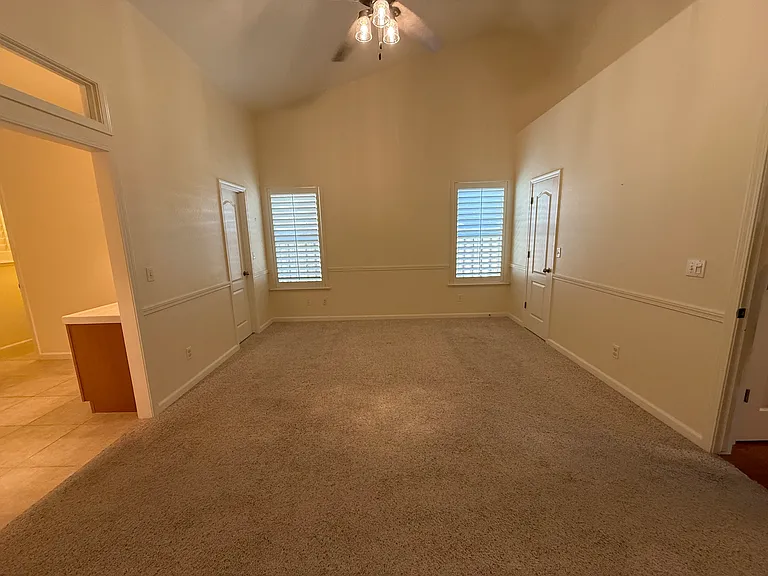 3156 N Arroyo Ave — Photo 14