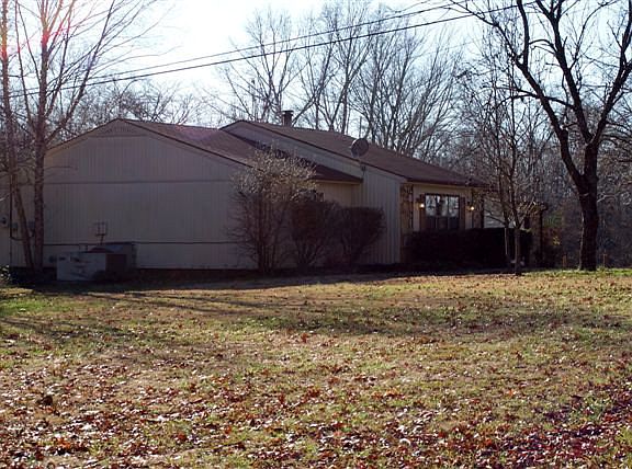 3rd image of 3375 Norfolk Dr