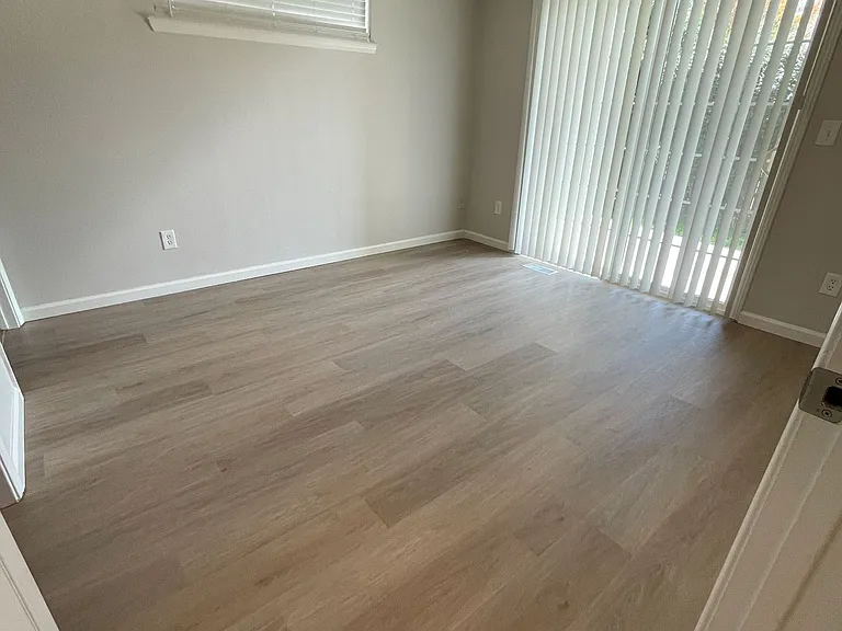 10162 W Garverdale Ln #202 — Photo 9