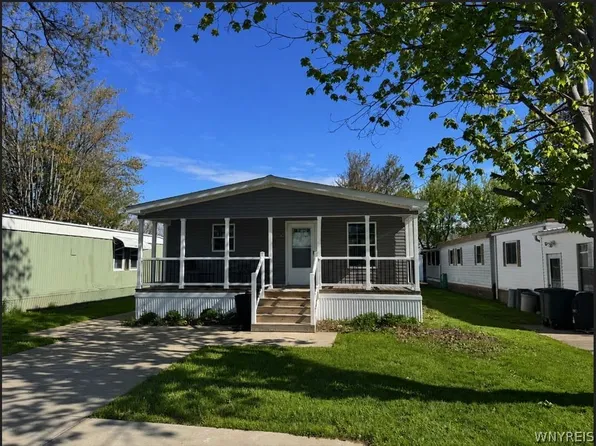 840 Nicole Ln, Angola, NY 14006
