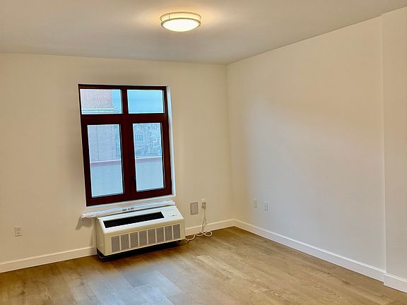5th image of 224 Gramatan Ave #4K