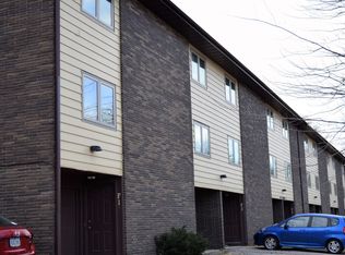 1015 Oakcrest St #F3, Iowa City, IA 52246