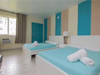 1600 Pennsylvania Ave APT 9, Miami Beach, FL, 33139