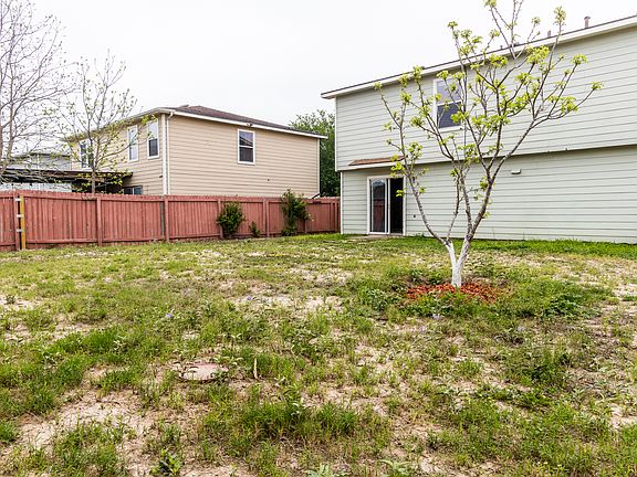 5th image of 2104 Magnolia St