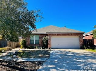 8815 Redwood Bnd, Helotes, TX 78023