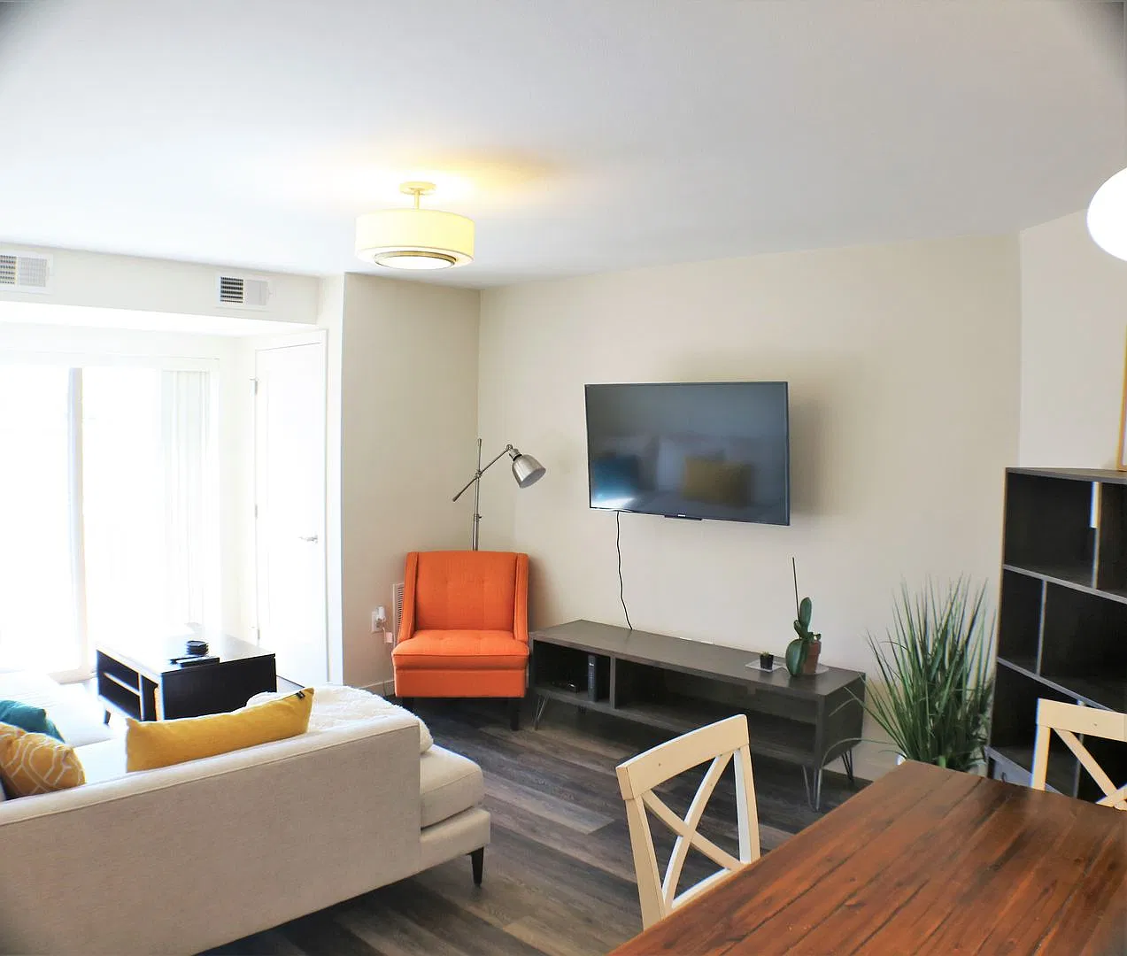 $2,250 | 2 Bedroom, 2 Bathroom Semi-Furnished Condo | No Pets | Available for August 1st, 2027 Mo... — Photo 4