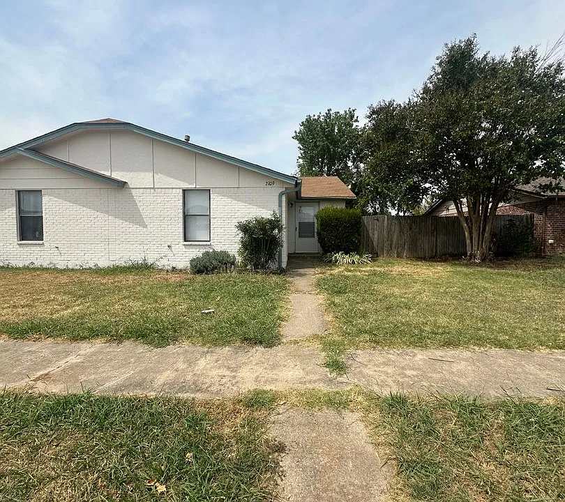 2109 Meench Dr