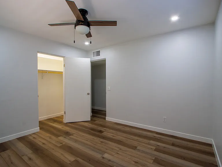 1415 S Oakley Pl — Photo 22