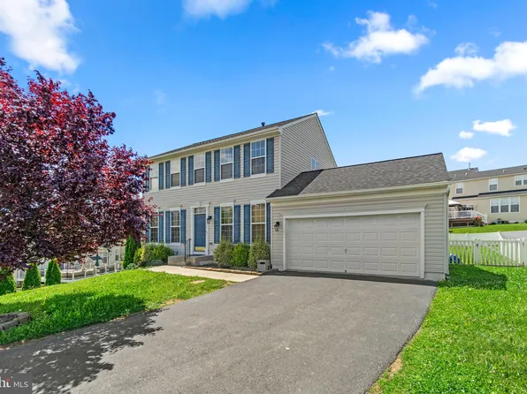 1079 Plateau Ct, Hagerstown, MD 21742