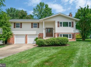 6300 Bridgeton Ct, Springfield, VA 22152