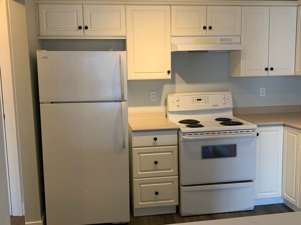 2 bedroom rental in Abbotsford — photo 2