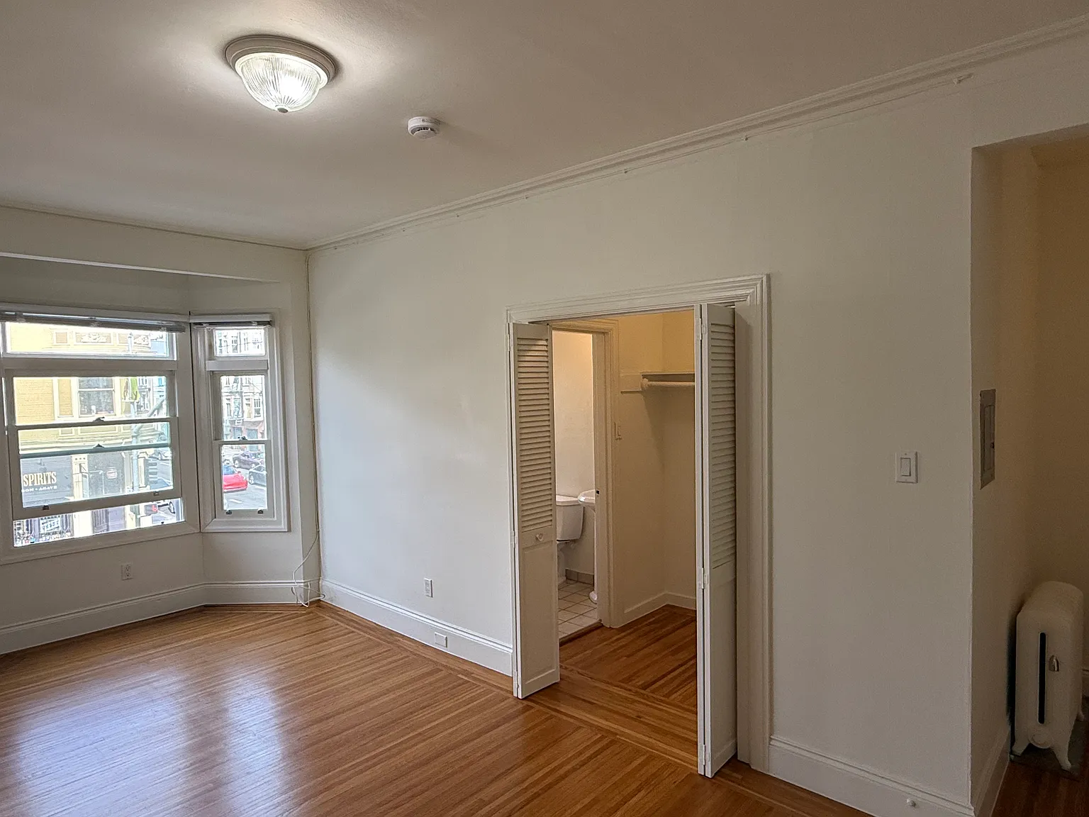 Studio, 425 sqft, $2,900 — Photo 2