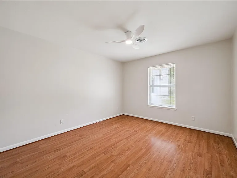 9777 Larston St — Photo 18