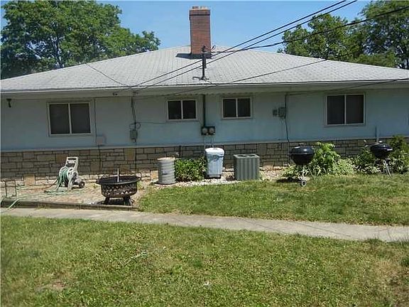 2nd image of 699 Village Dr