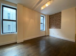 278 S 2nd St #4R, Brooklyn, NY 11211