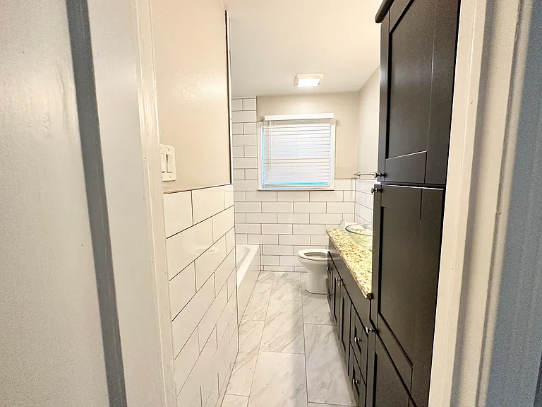 5919 Victor St — Photo 22