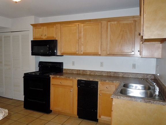 4th image of 115 Maryknoll Dr APT 1