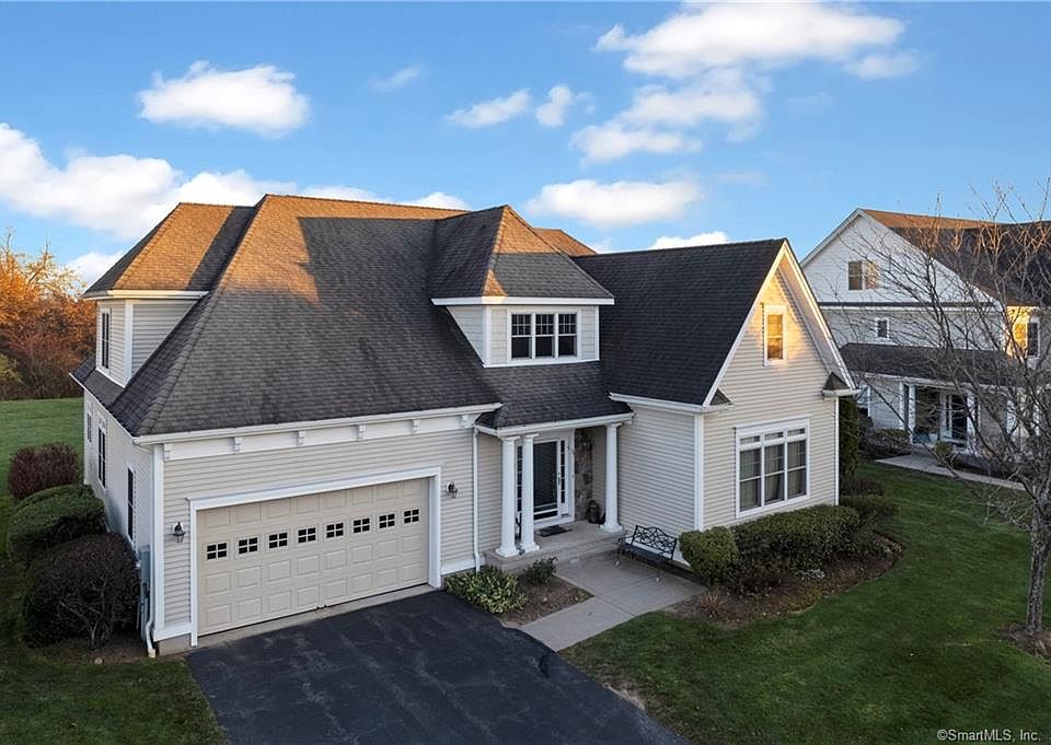1st image of 34 Bay Hill Dr #34
