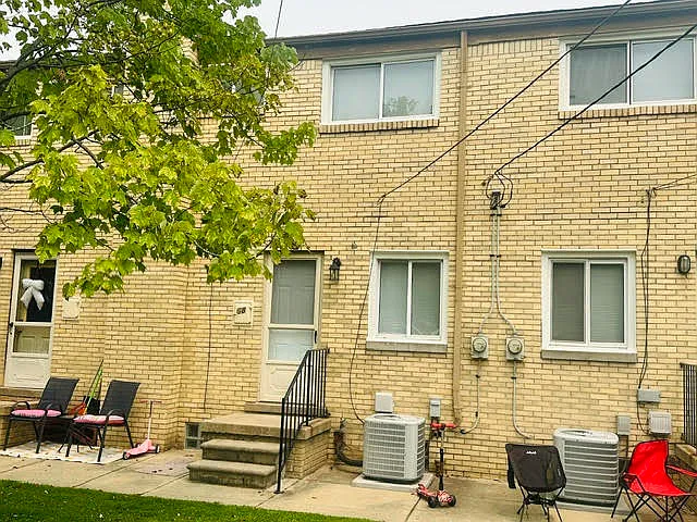 68 Crocker Blvd — Photo 5