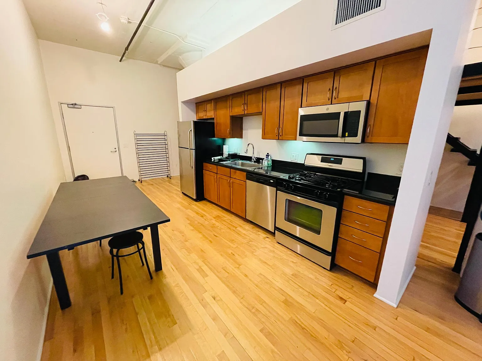 420 S San Pedro Street — Photo 4