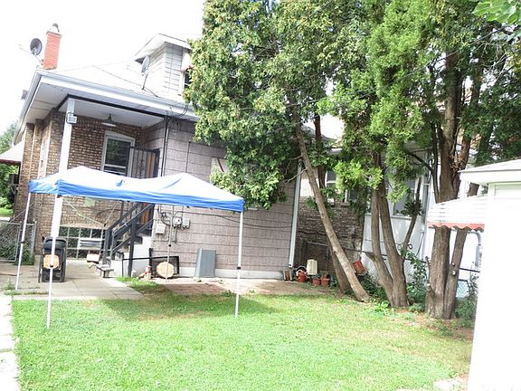 3rd image of 2303 S 60th Ct