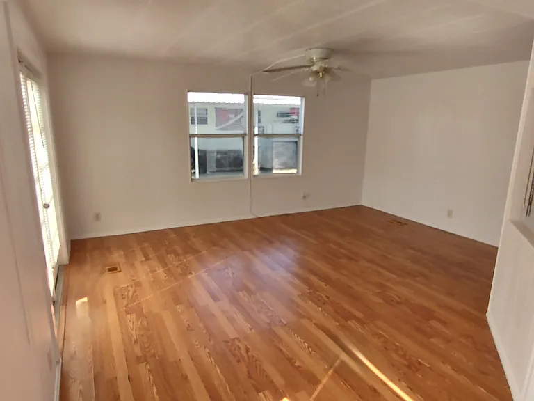 900 9th Ave E #180 — Photo 6