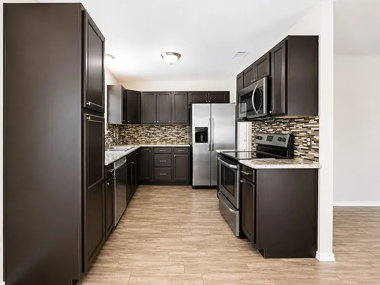 7716-7718 Sable Ln — Photo 6