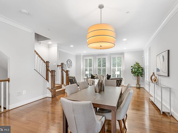 5th image of 824 Snowden Hallowell Way