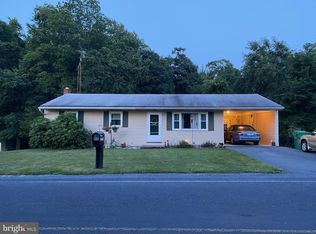 11176 Loop Rd, Fayetteville, PA 17222