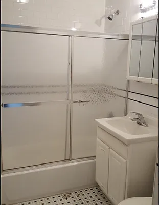 Rented by Standard Living Realty Inc | media 21