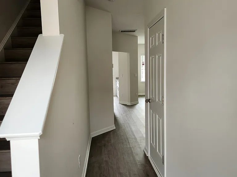 5634 Carrington Ct — Photo 10