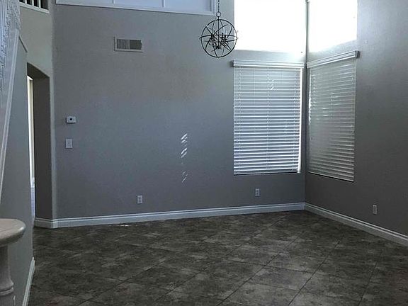 2nd image of 322 Wind River Dr