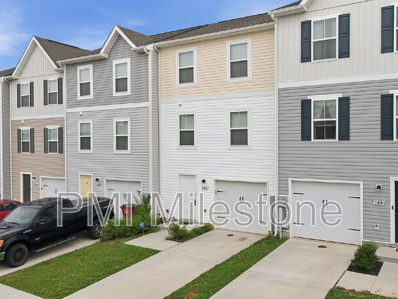 3rd image of 141 Perdiz Rd