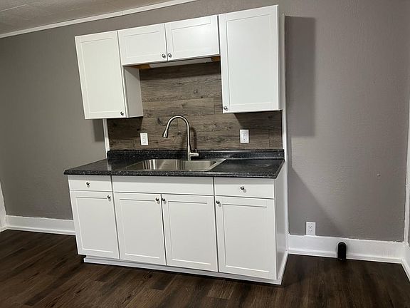 5th image of 600 N Main Ave #604