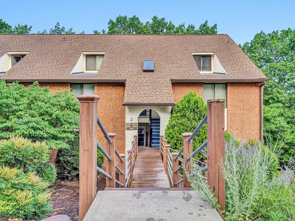 3361 Forest Ridge Rd, Roanoke, VA 24018