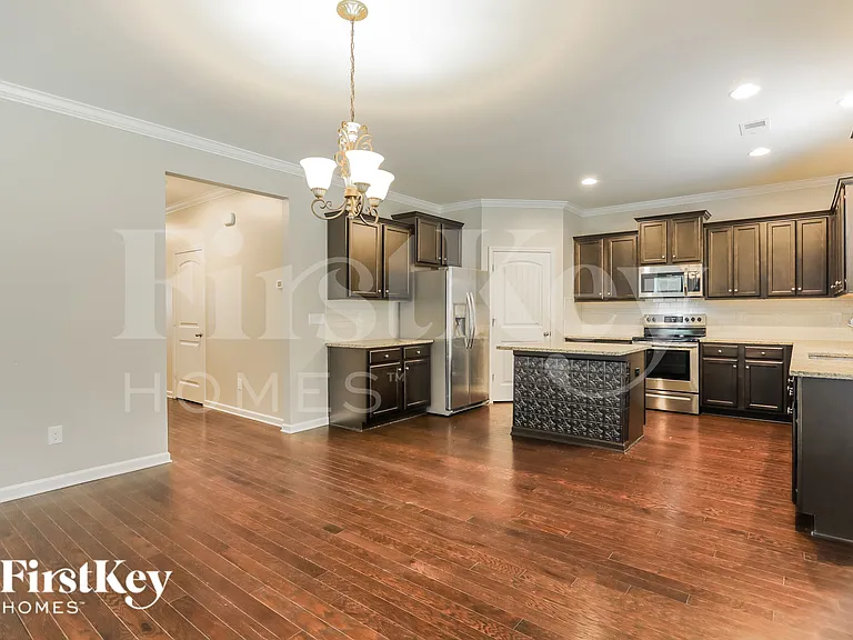 7009 Elm Crest Cir — Photo 6